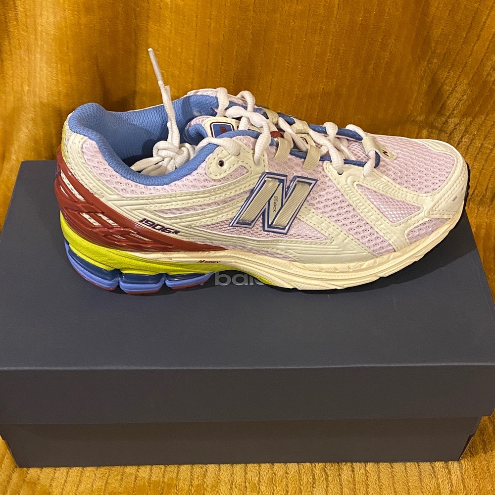New Balance 1906R Pink Cream Blue Yellow Red Multicolor Running Shoe 9W